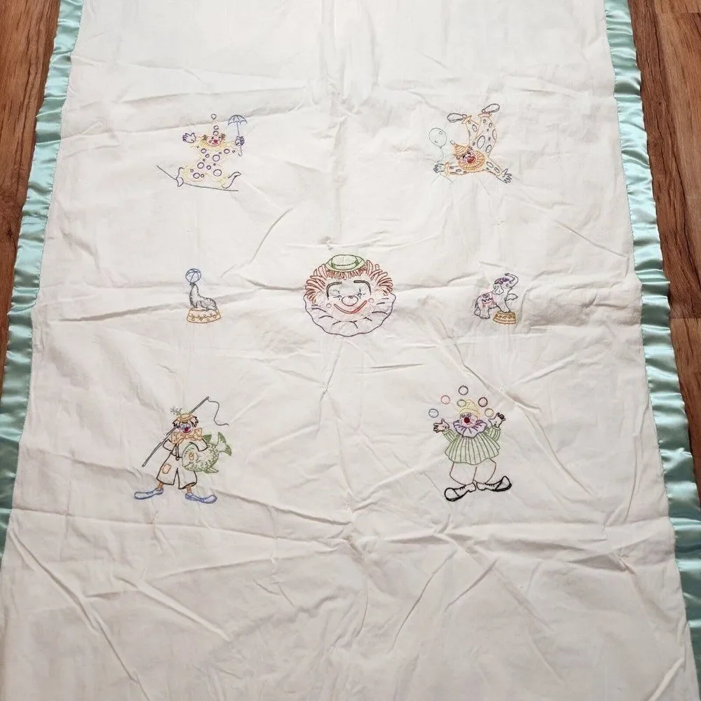 Vintage 60s Clown Circus Blanket Crib Child's Size White Green Satin Edge